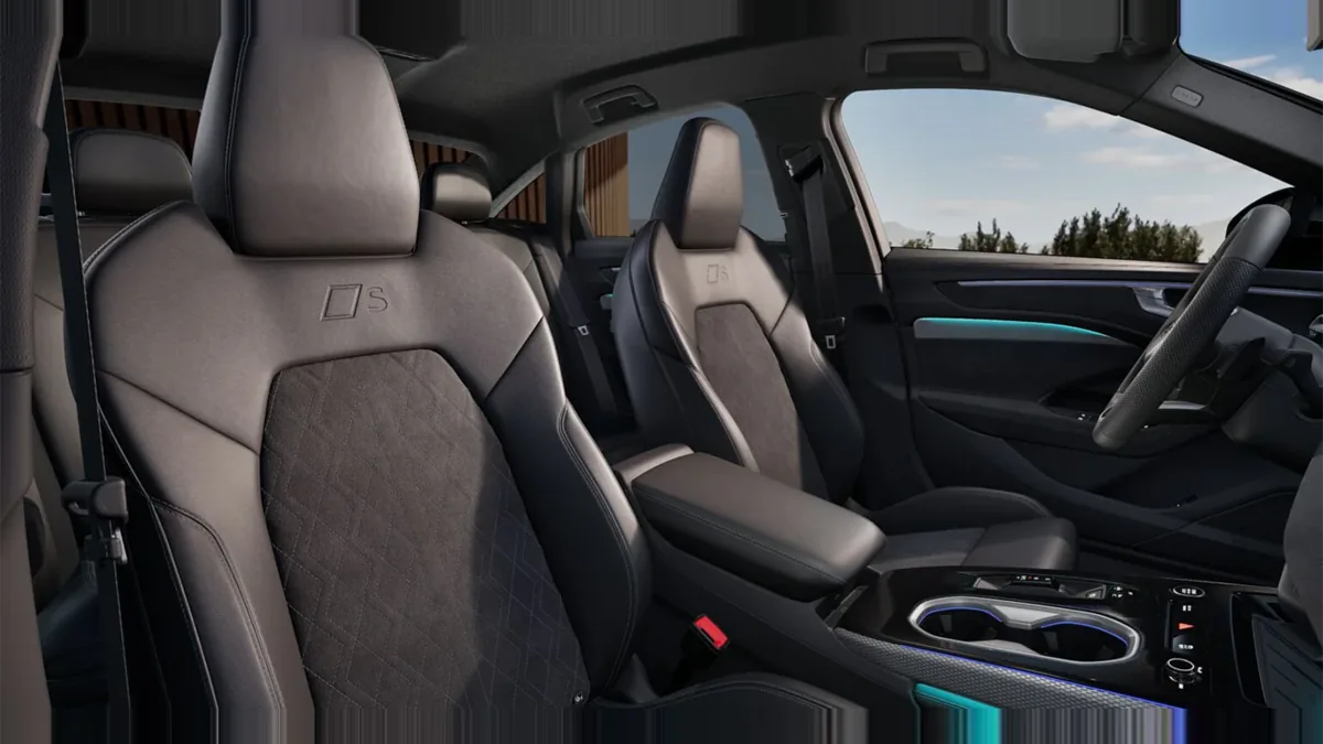 Audi A6 TDI 150kW (204CV) S Tronic Black Line en renting para particulares — Interior