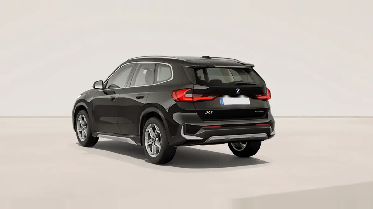 BMW X1 sDrive20d xLine 120kW en renting para particulares — Trasera