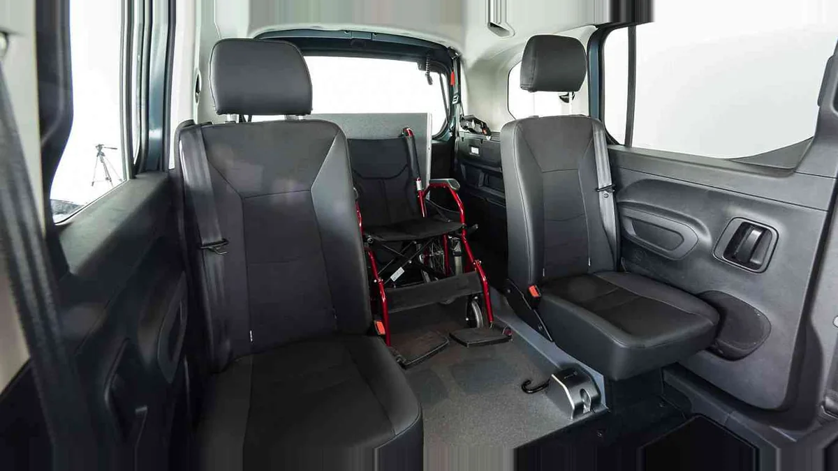 Citroën Berlingo Talla M BlueHDi 100 YOU L1 N1 Adaptado en renting para particulares — Interior