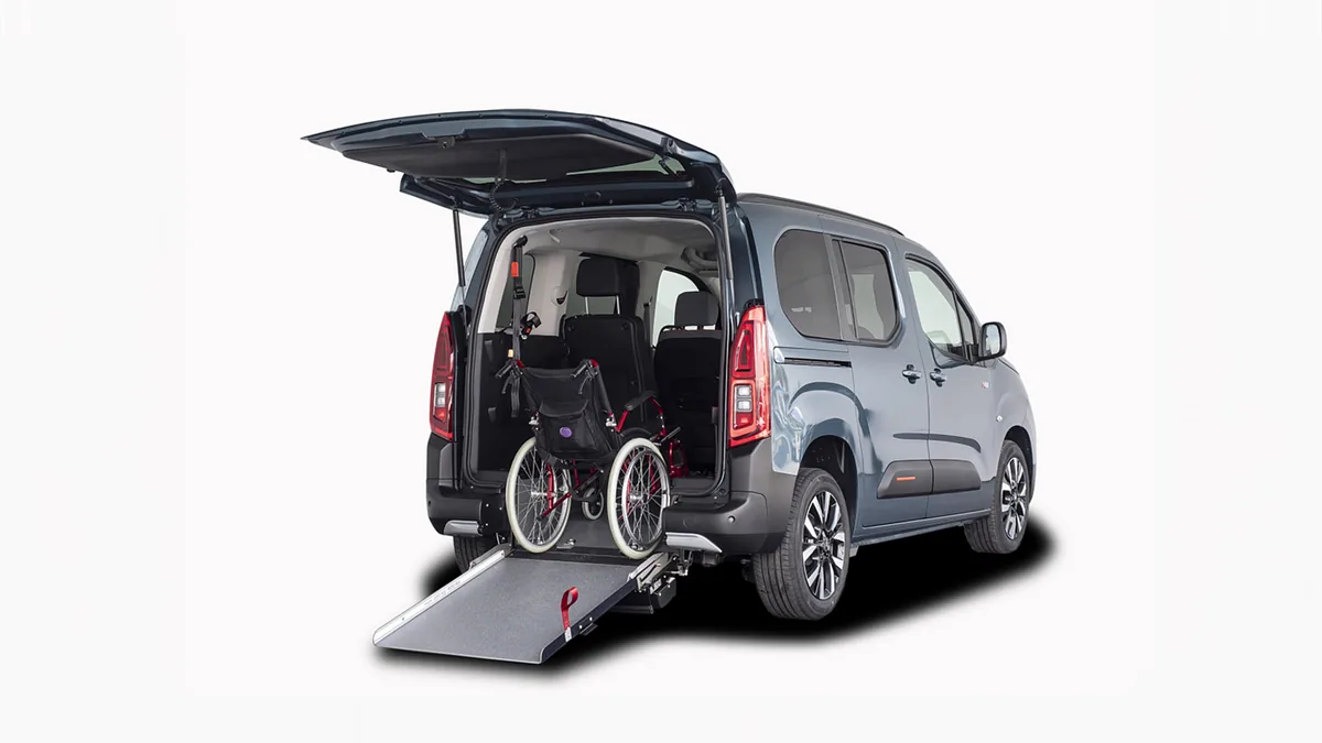 Citroën Berlingo Talla XL BlueHDi 100 YOU L2 N1 Adaptado en renting para particulares — Lateral