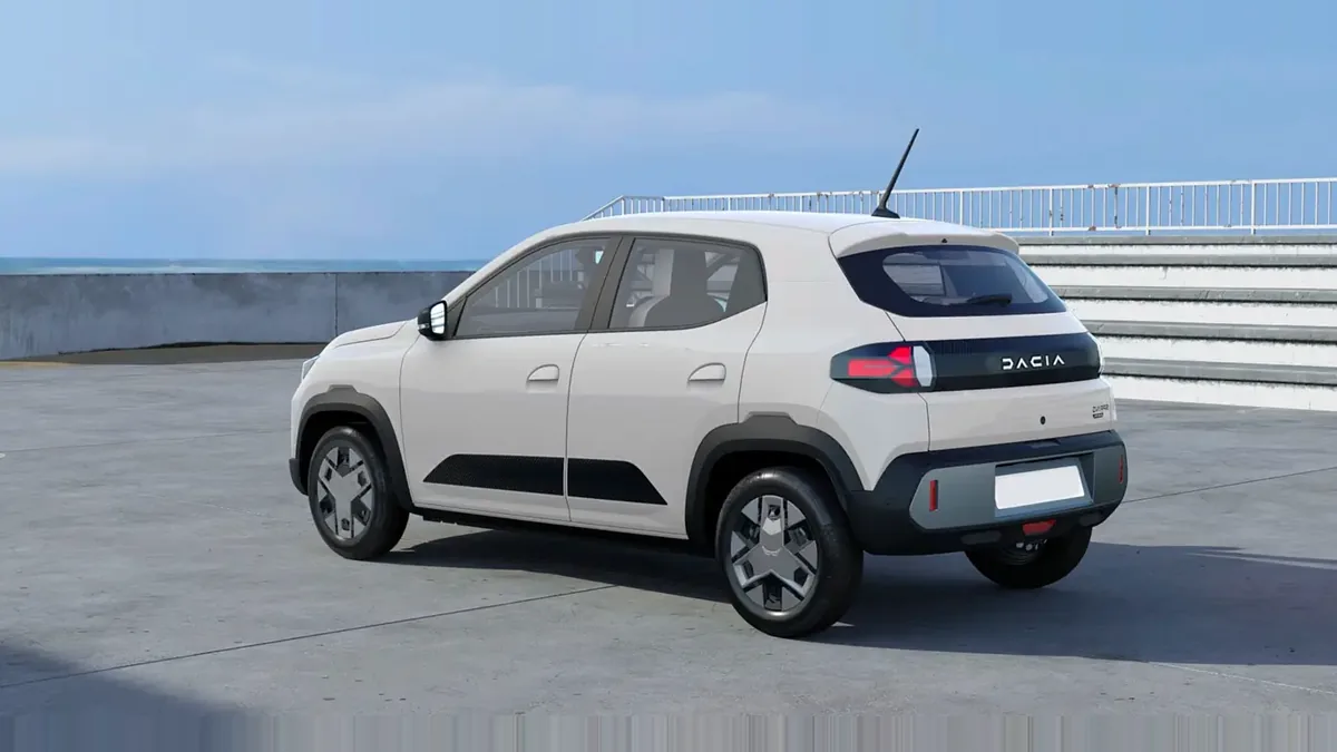 Dacia Spring Expression Electric 33kW (45CV) en renting para particulares — Trasera