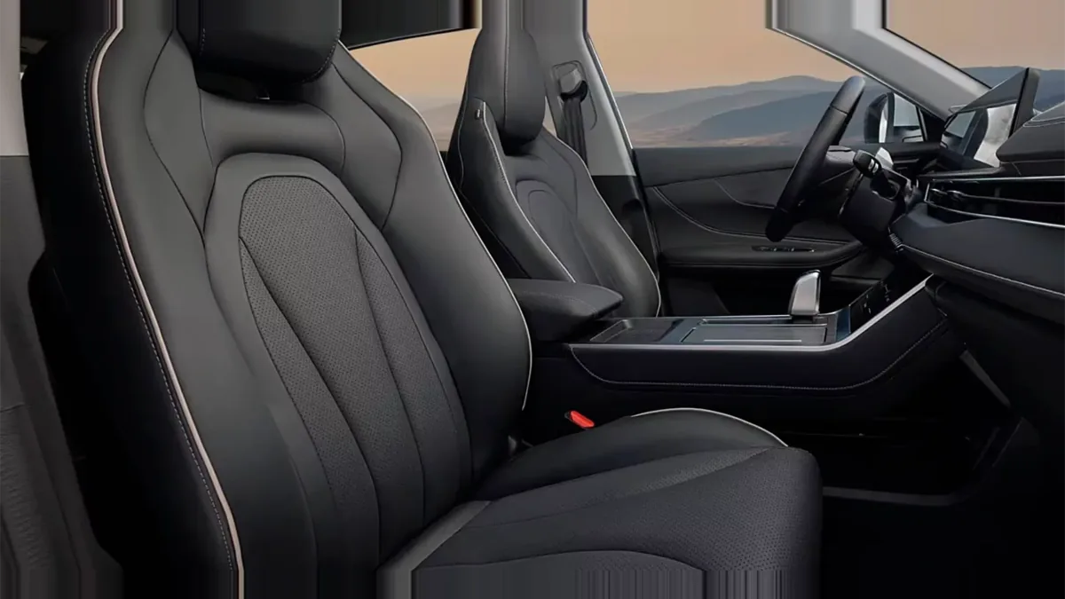 Ebro s400 1.5 DHE HEV Excellent CVT en renting para particulares — Delantera