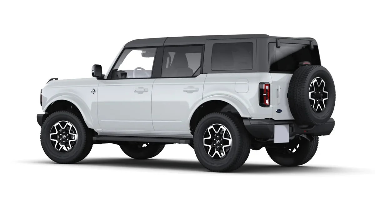 Ford Bronco Outer Banks 2.7 EcoBoost V6 335CV en renting para particulares — Trasera