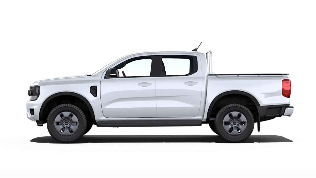Ford Ranger XLT Doble Cabina 2.3 TVCT PHEV 280CV Automática II en renting para particulares — Lateral