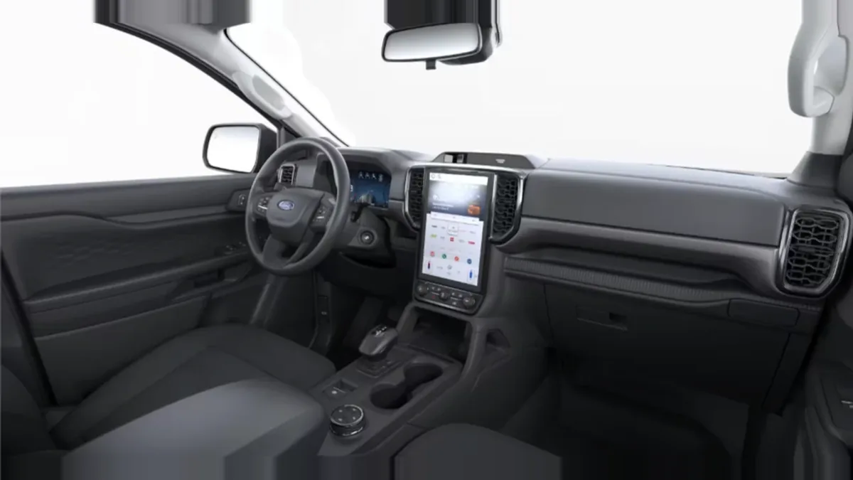 Ford Ranger XLT Doble Cabina 3.0 EcoBlue V6 240CV Automático en renting para particulares — Interior