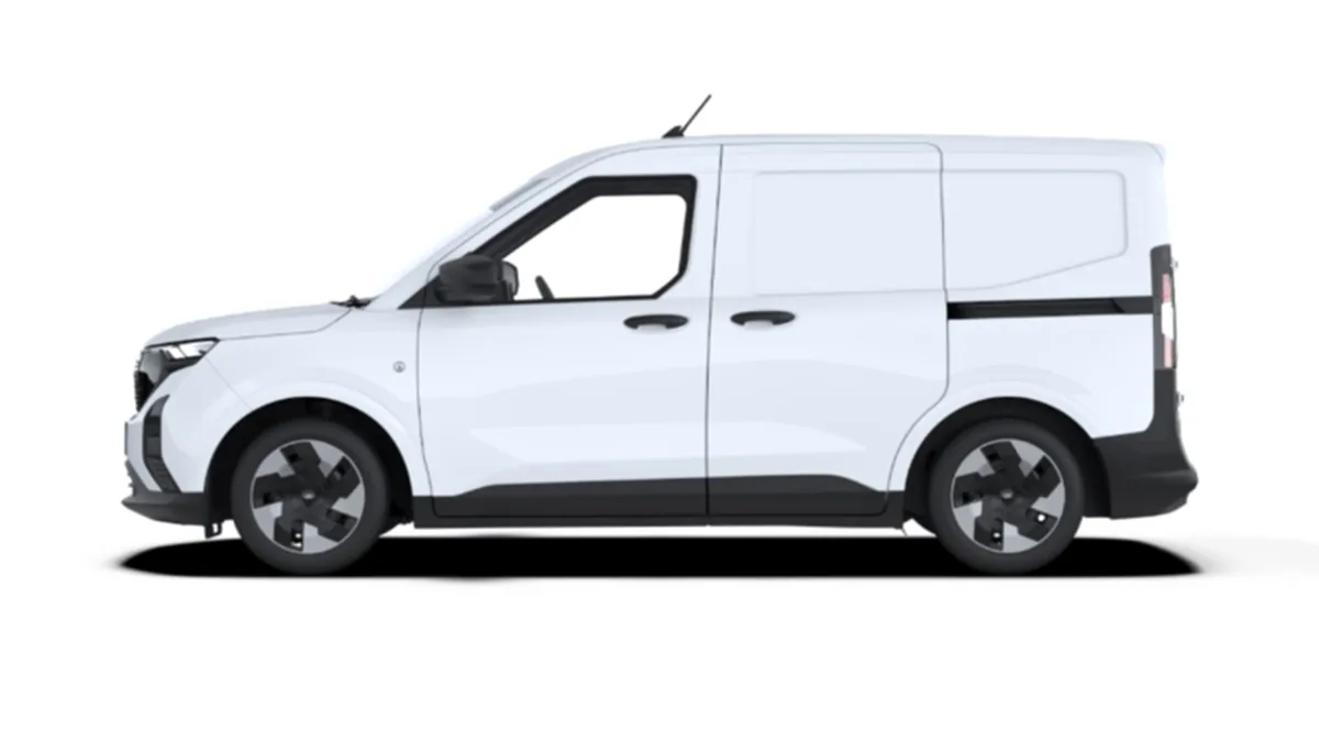 Ford Transit Courier Van Trend BEV 136cv Automática II en renting para particulares — Lateral