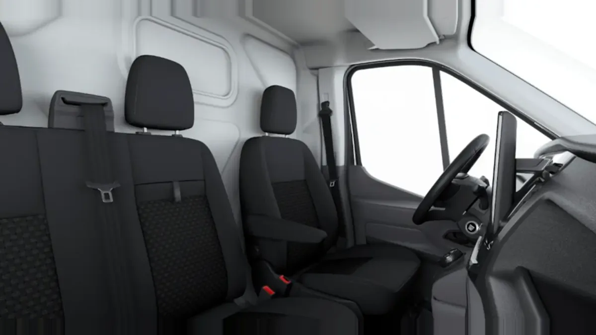 Ford Transit Van 350 L3 BEV Trend 184cv RWD II en renting para particulares — Interior