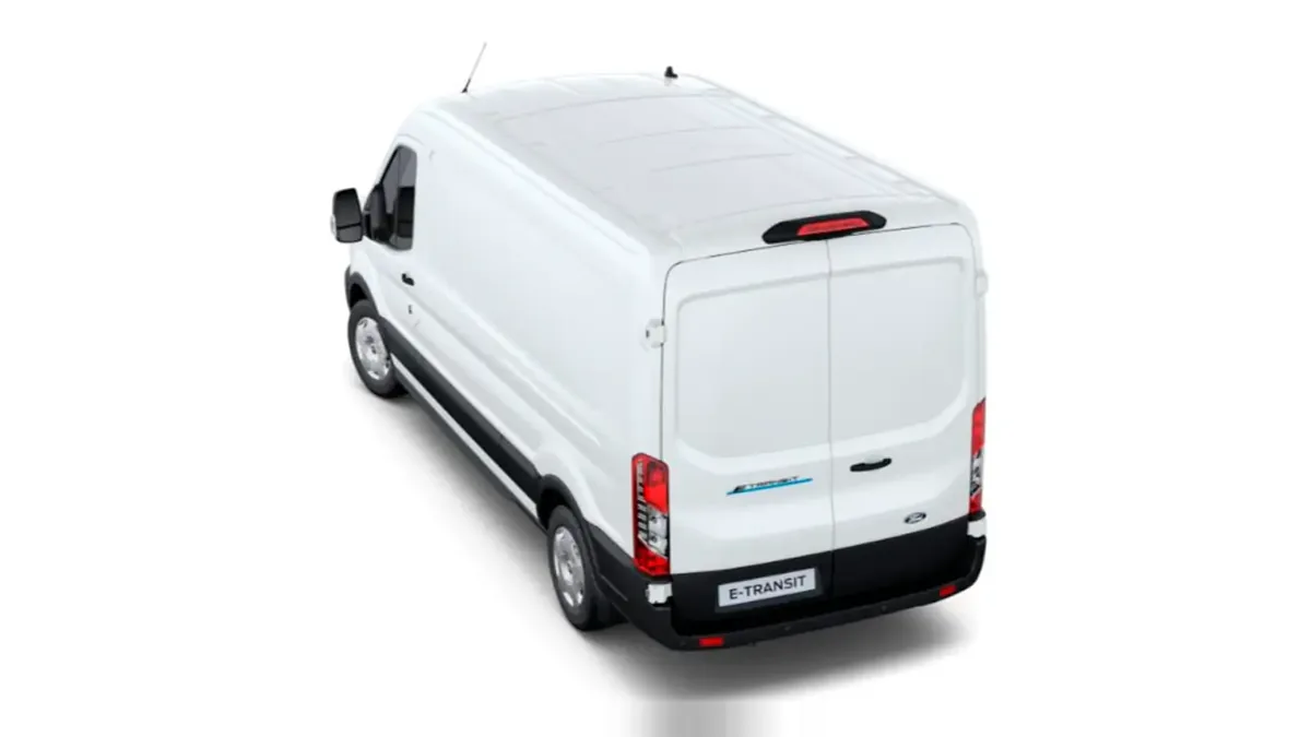Ford Transit Van 350 L3 BEV Trend 184cv RWD II en renting para particulares — Lateral