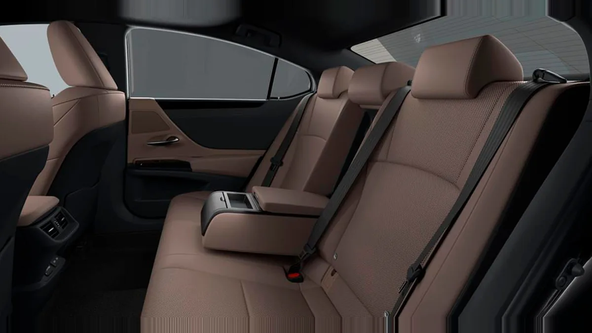Lexus ES 2.5 300h Premium en renting para particulares — vista 6
