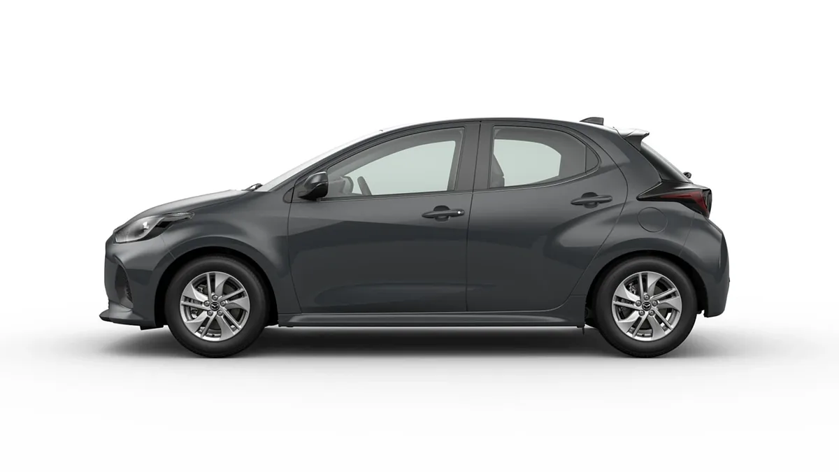 Mazda 2 Hybrid 1.5 85kW 116CV CVT Centre-Line GRY en renting para particulares — Lateral