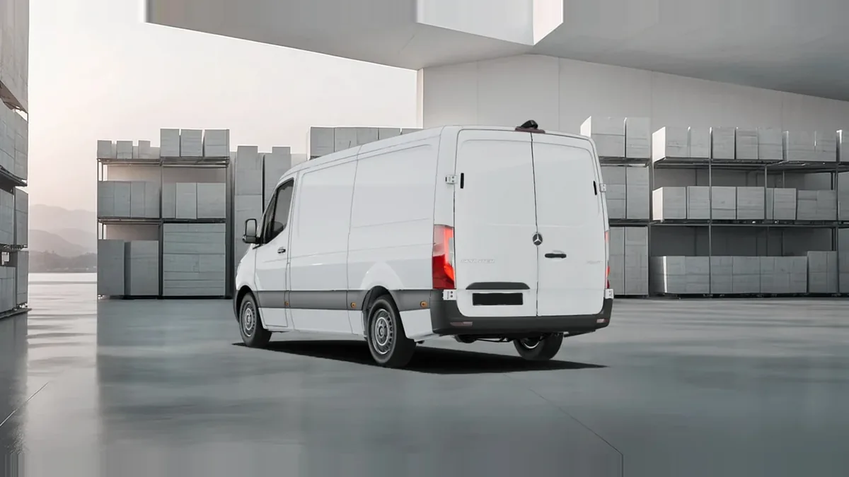 Mercedes-Benz Sprinter 315 CDI Medio Pro en renting para particulares — Trasera