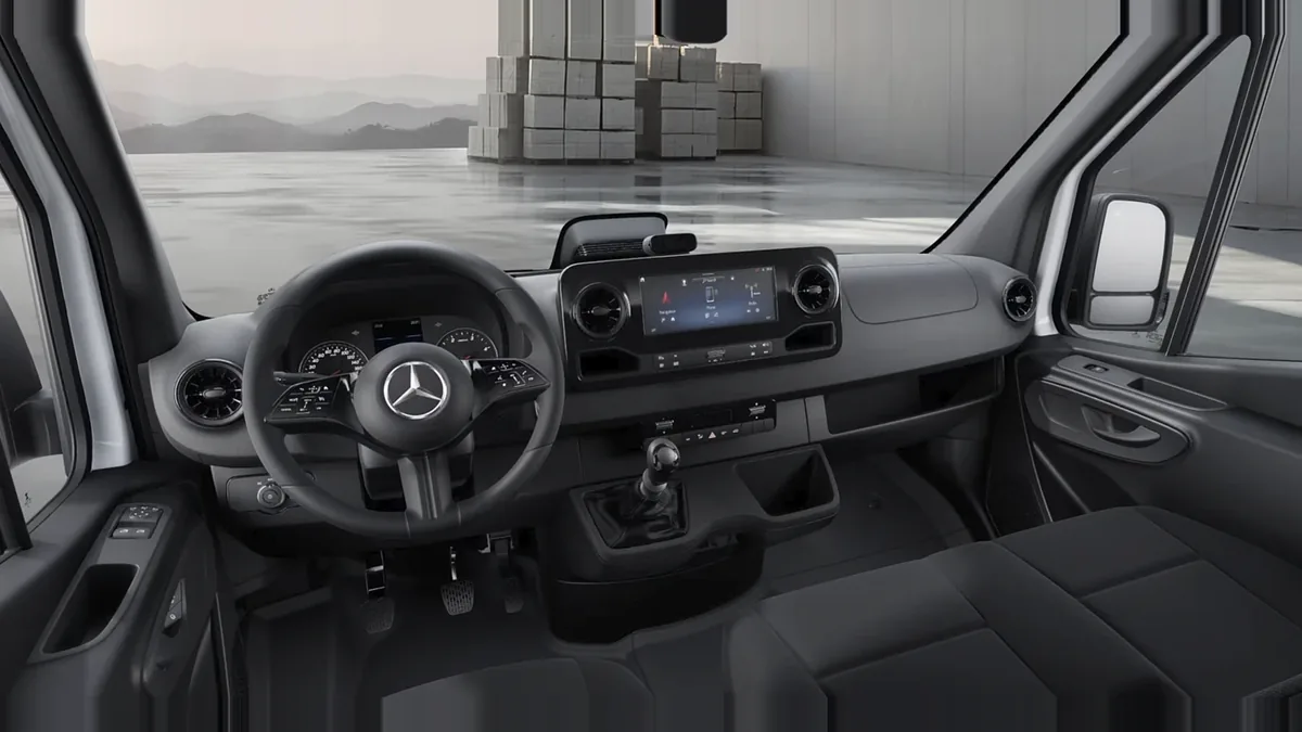 Mercedes-Benz Sprinter 315 CDI Medio Pro en renting para particulares — Delantera