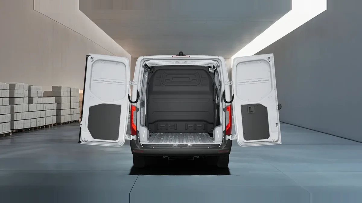 Mercedes-Benz Sprinter 315 CDI Medio Pro en renting para particulares — vista 6