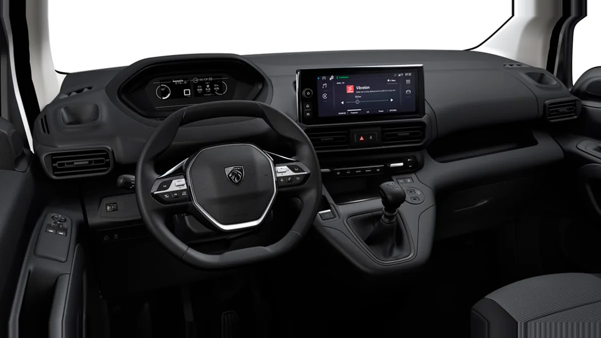Peugeot Partner Furgón M Diésel 100CV Man en renting para particulares — Delantera