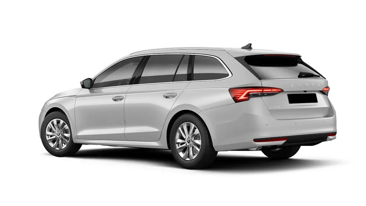 Škoda Octavia Combi Selection 2.0 TDI 150CV DSG 7vel en renting para particulares — Trasera