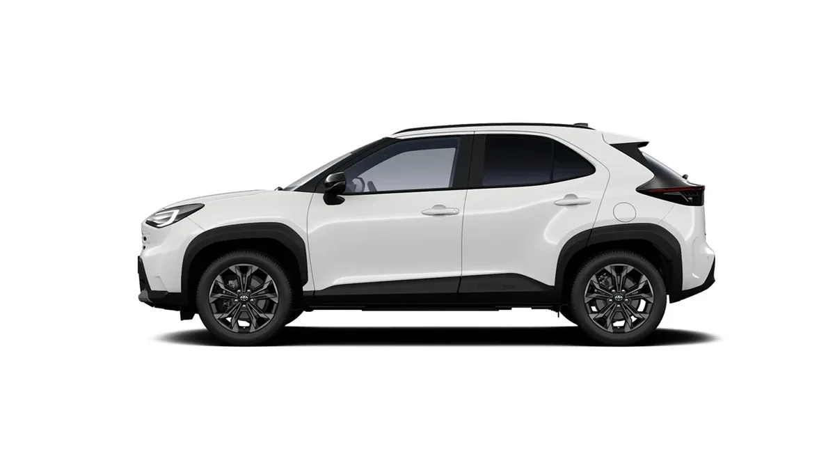 Toyota Yaris Cross 130H e-CVT 5P Active en renting para particulares — Delantera