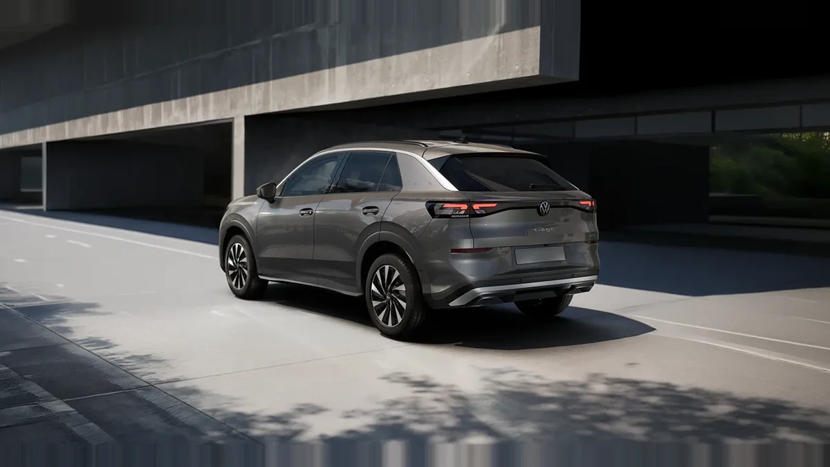 Volkswagen T-ROC Match 1.5 eTSI 150CV DSG en renting para particulares — Trasera